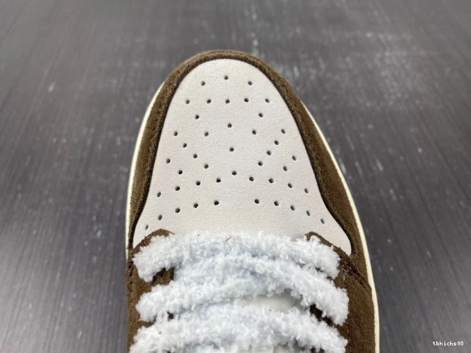 Reps TBkick of DV1312-200 Jordan the Air 1 OG Year Low Retro Rabbit 0823